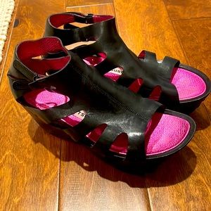Tsubo Wedge Heels